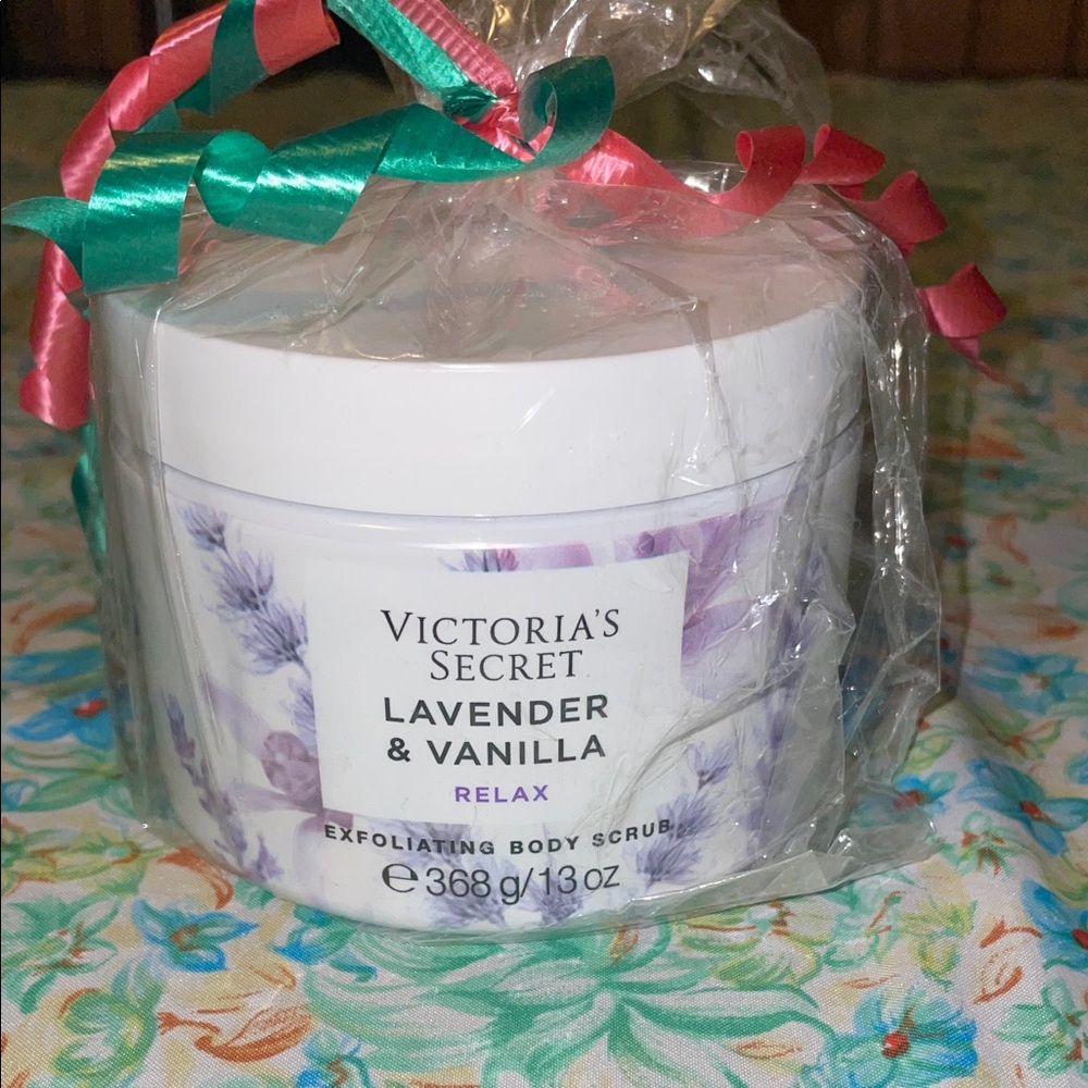 Victoria's Secret Lavender & Vanilla Relax Exfoliating Scrub